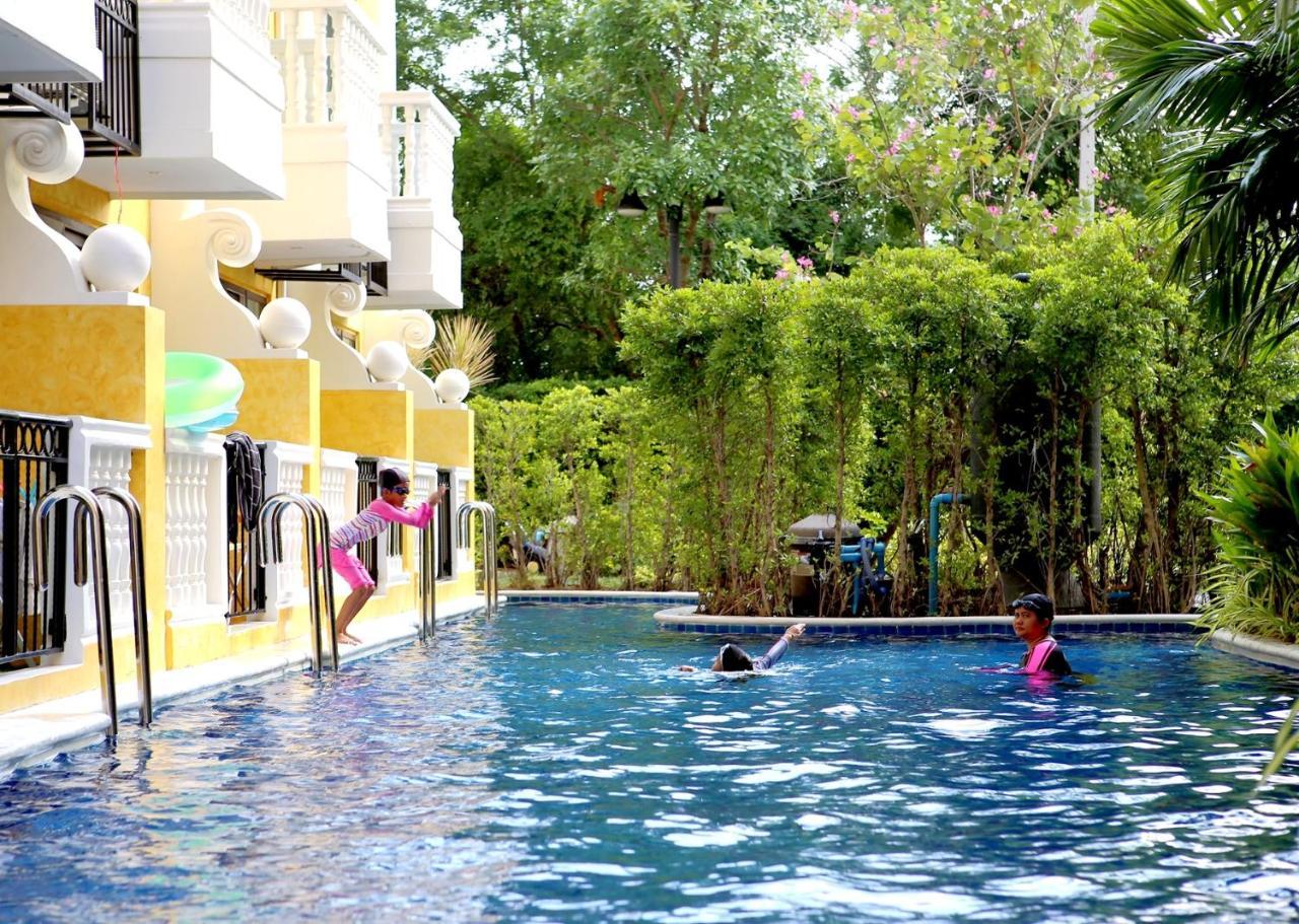Venetian Poseidon Pool Hotel Jomtien Beach Exterior photo